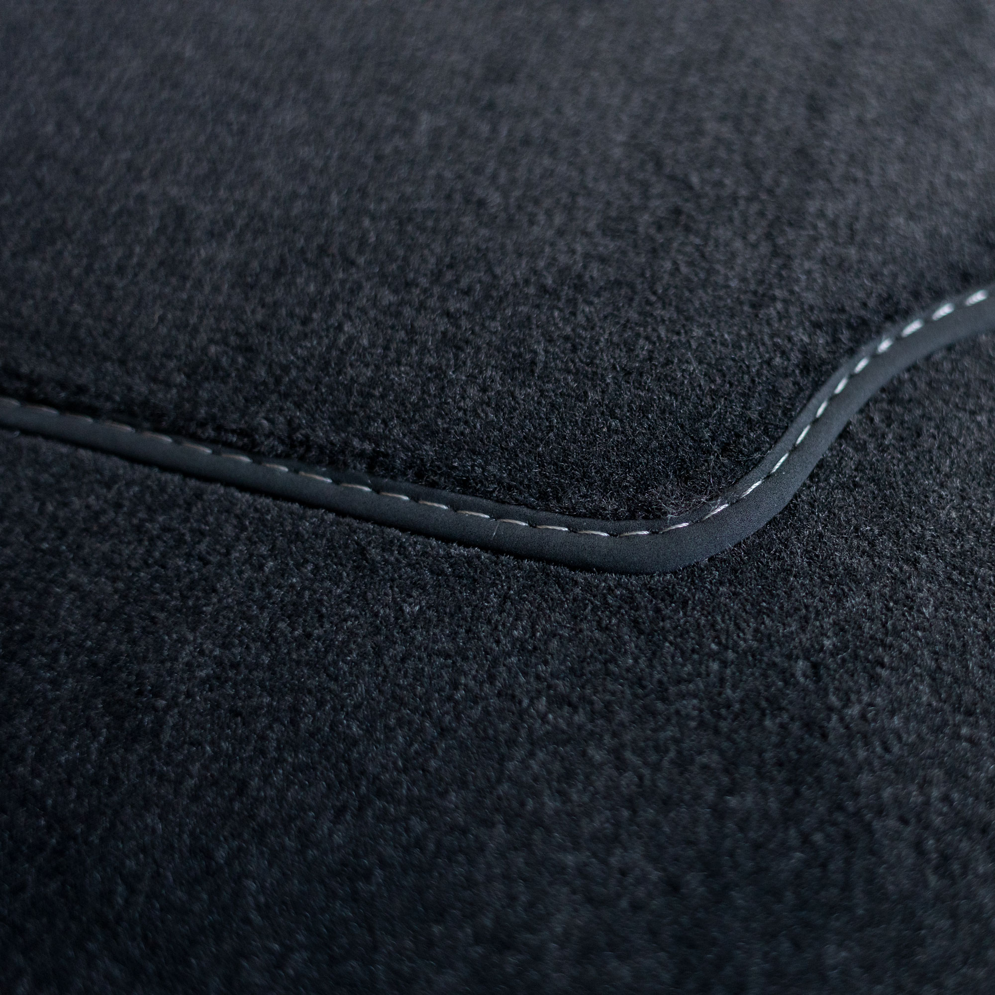 tapis pour voitures anciennes surpiqure gris