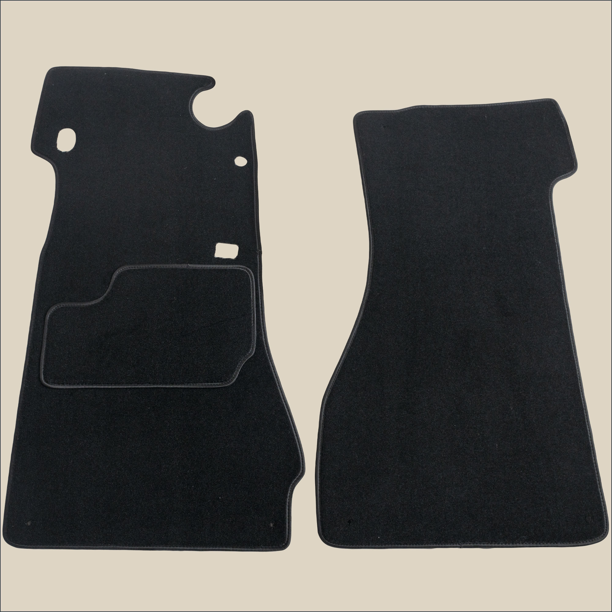 tapis avant noir mercedes w113