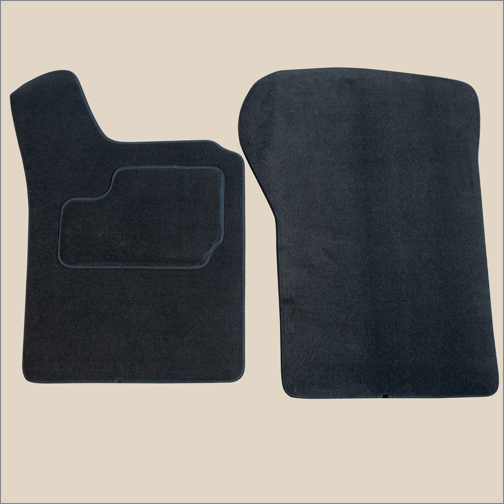 tapis avant peugeot 104 surpiqure bleu