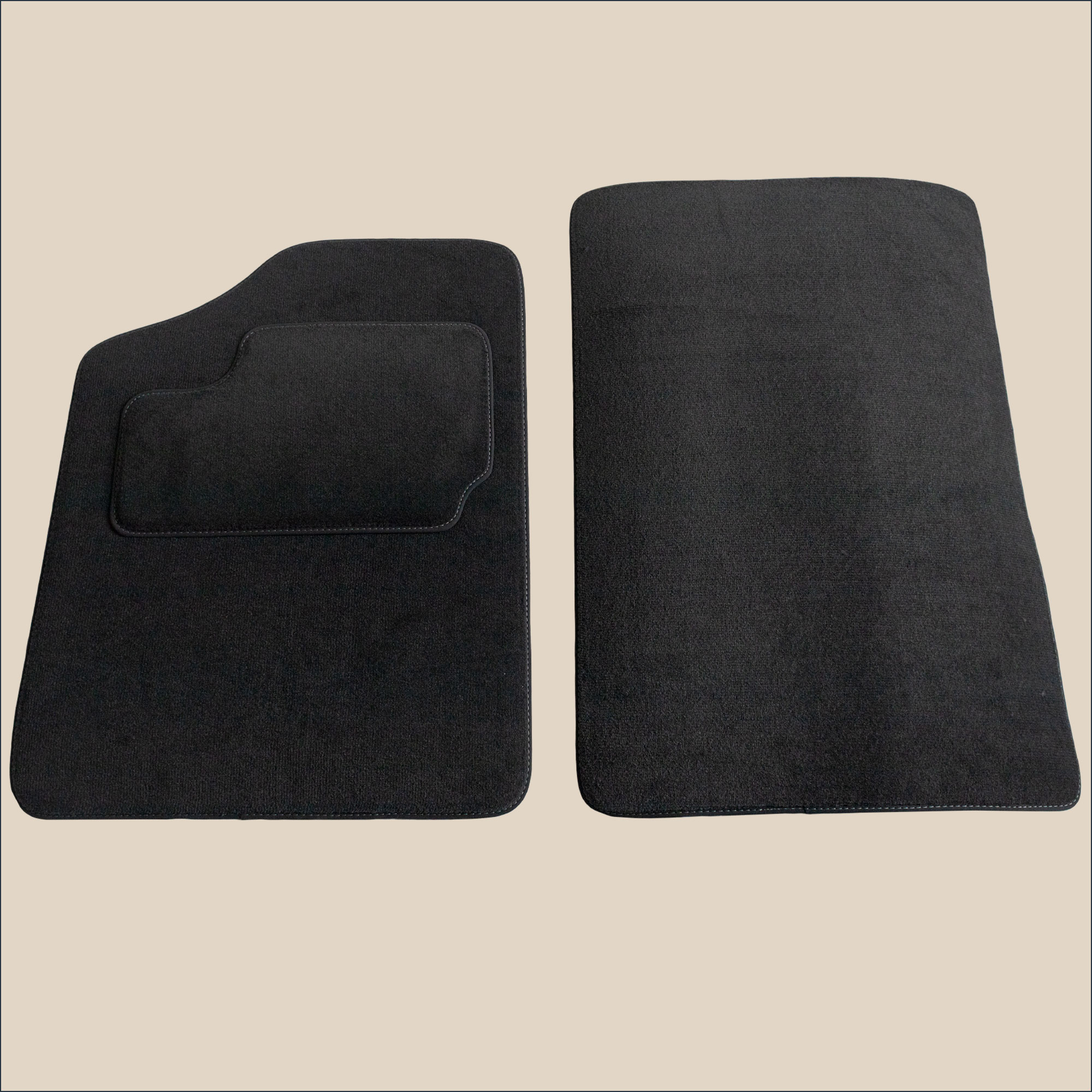 tapis avant surpiqure gris renault 11