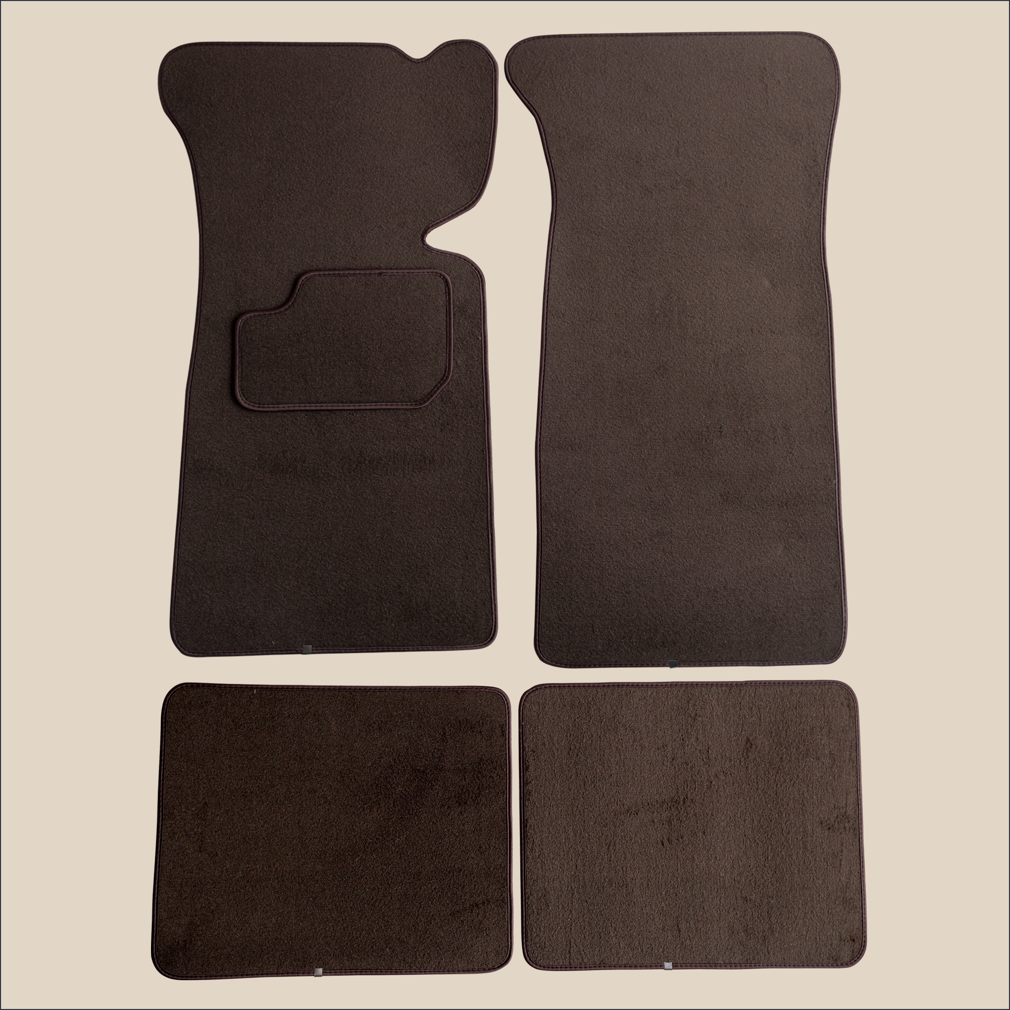 tapis marron peugeot 504 coupe