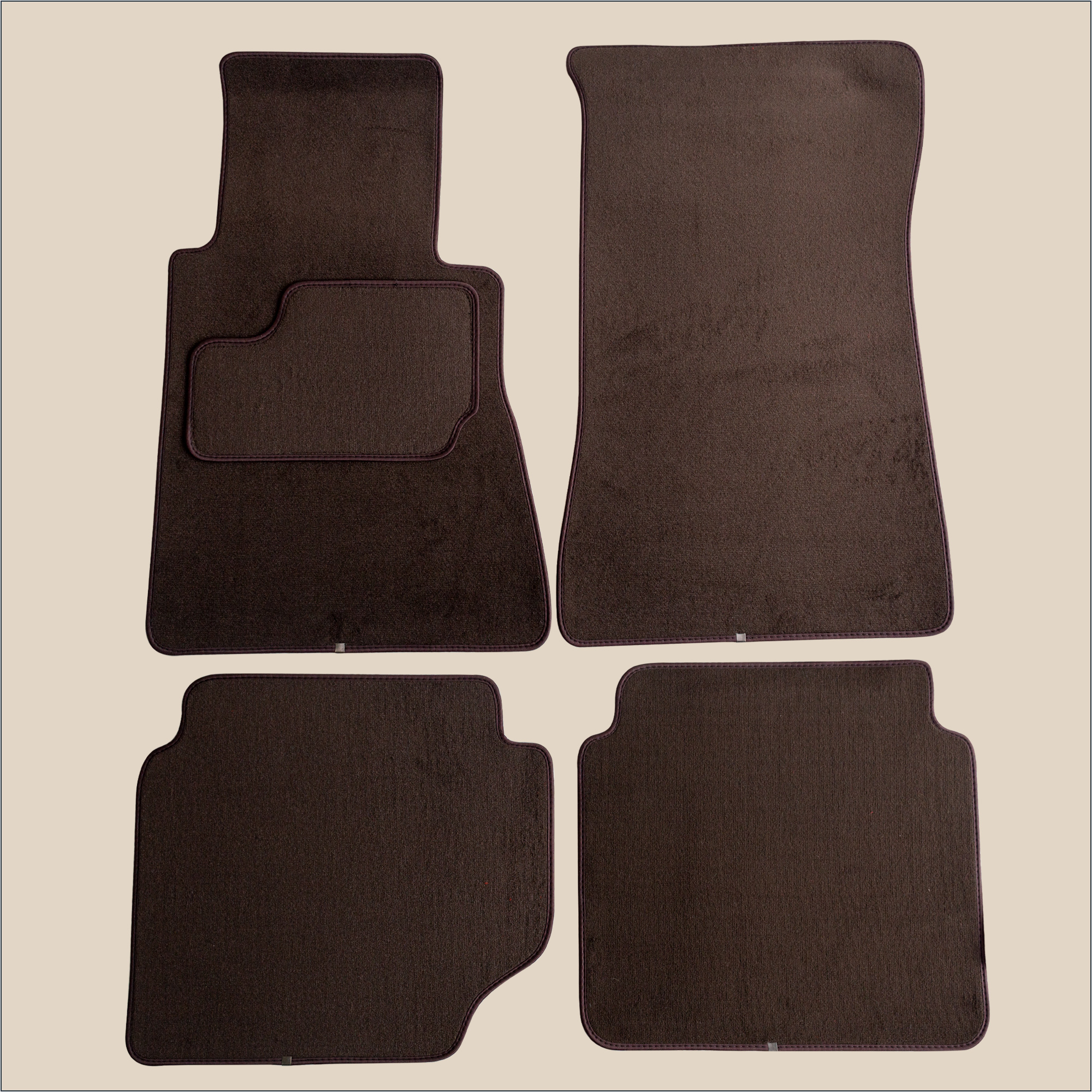 tapis marron mercedes w123 berline