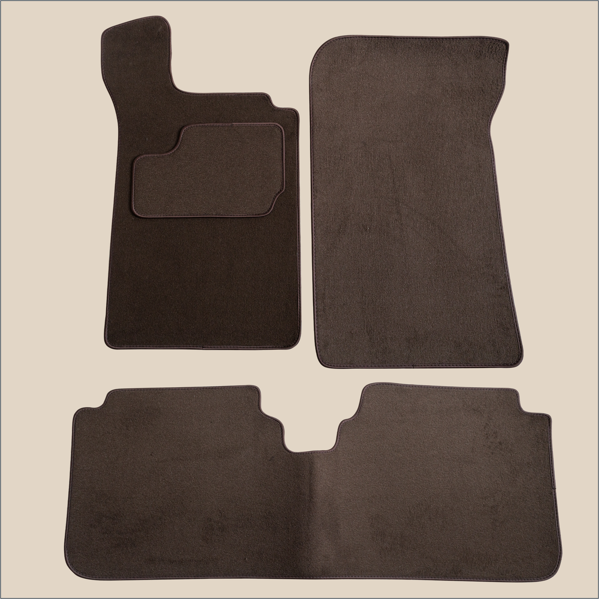 tapis peugeot 305