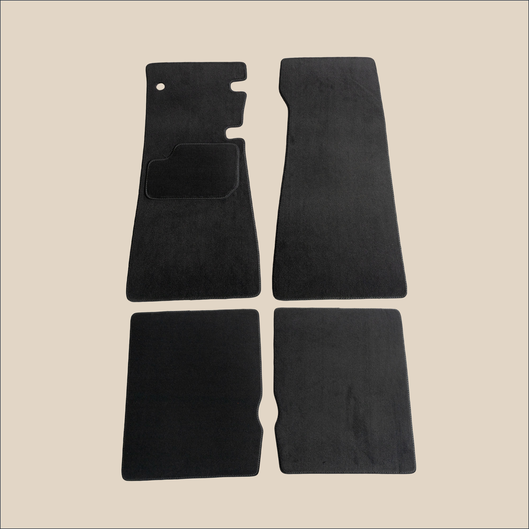 tapis surpiqure gris jaguar xj6 serie 1