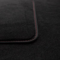 Moquette surpiqure rouge pour voitures anciennes