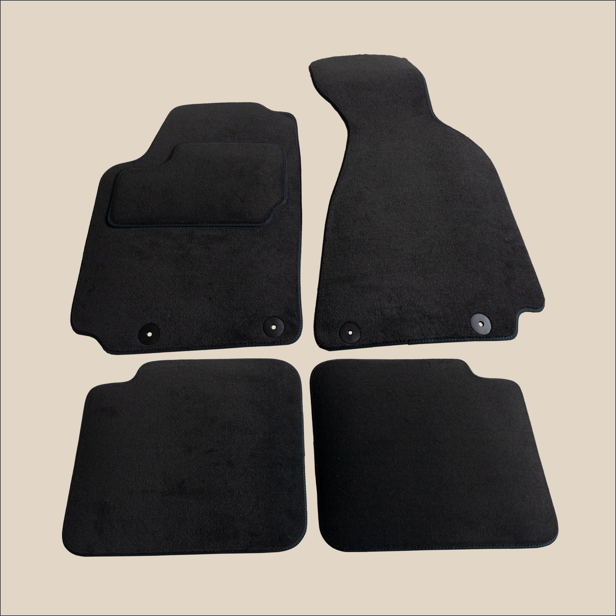 tapis surpiqure bleu audi 80 cabriolet