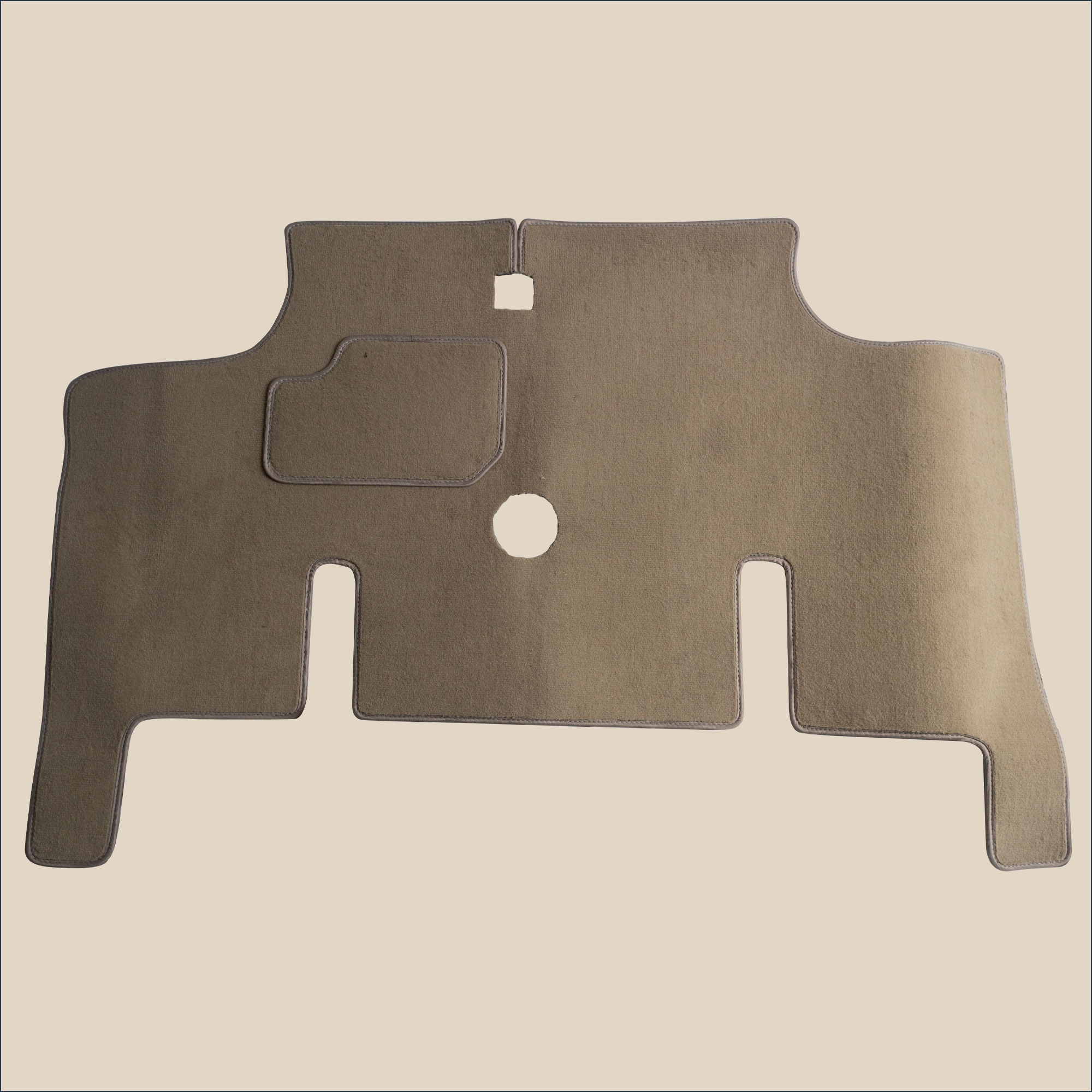 tapis avant beige Renault dauphine