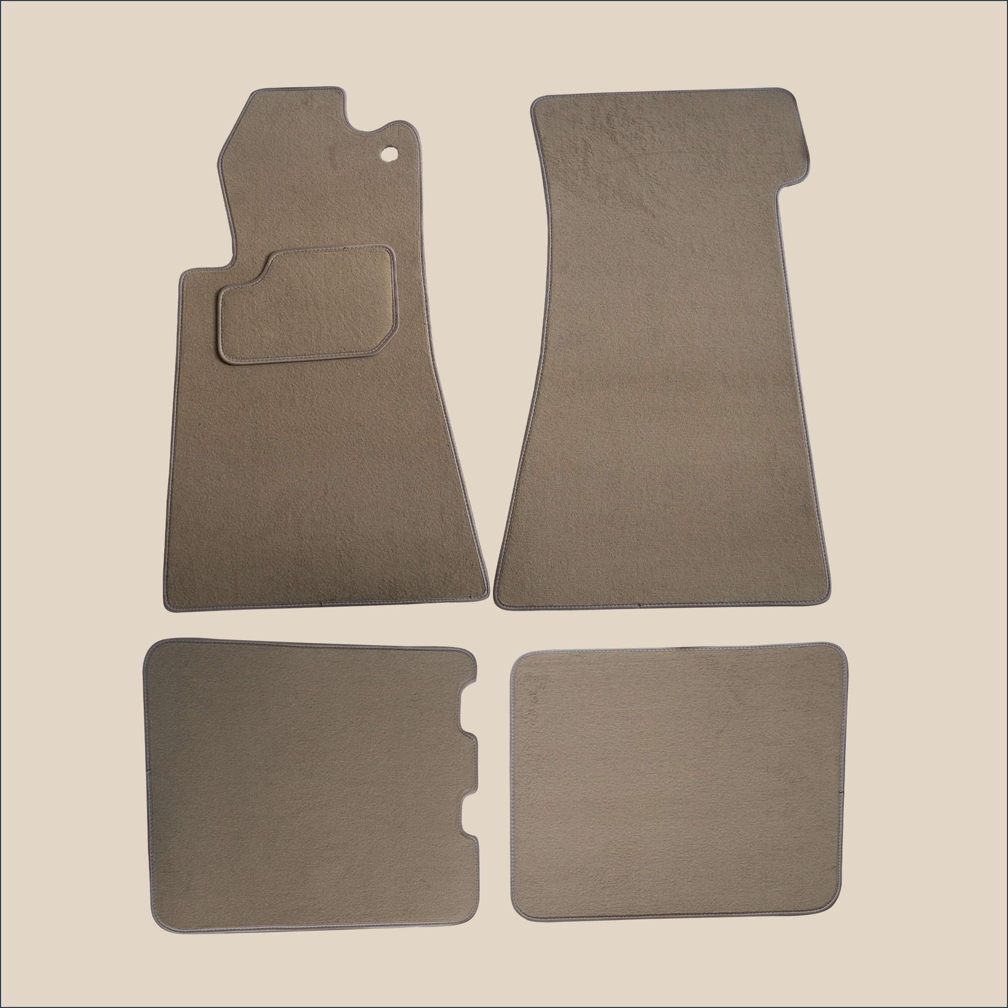tapis beige mercedes classe slc w107