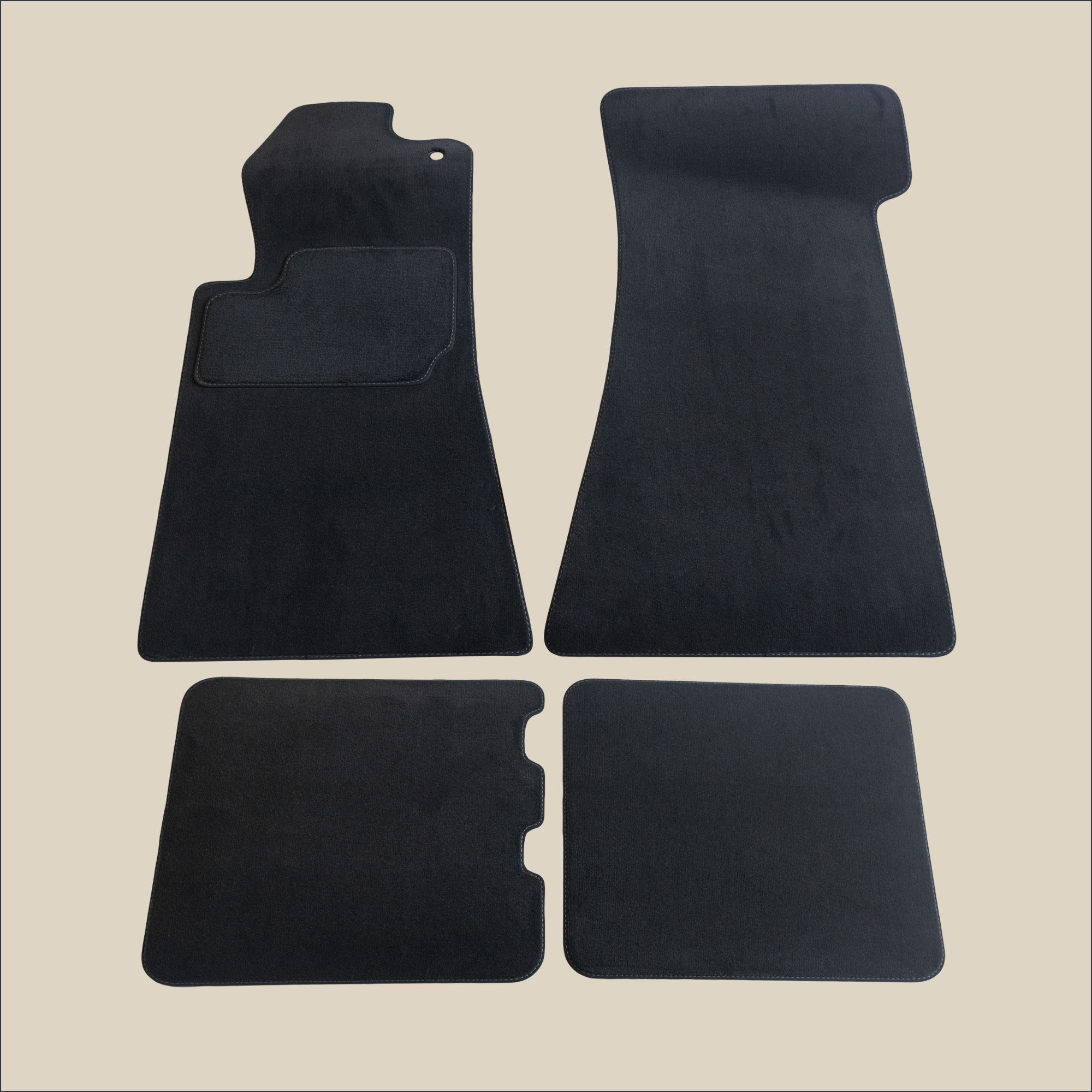 tapis surpiqure gris mercedes slc c107