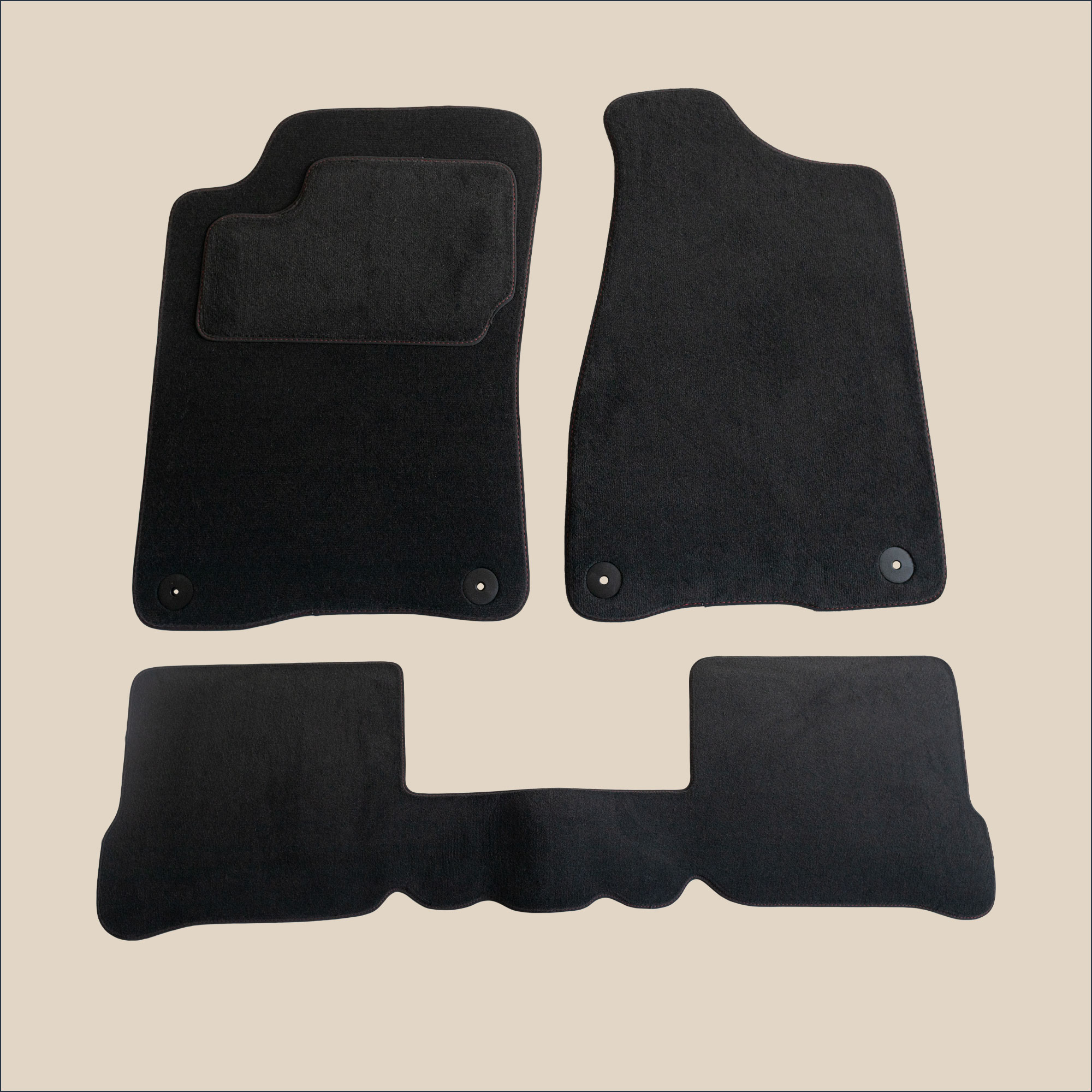 tapis surpiqure rouge audi 90 berline