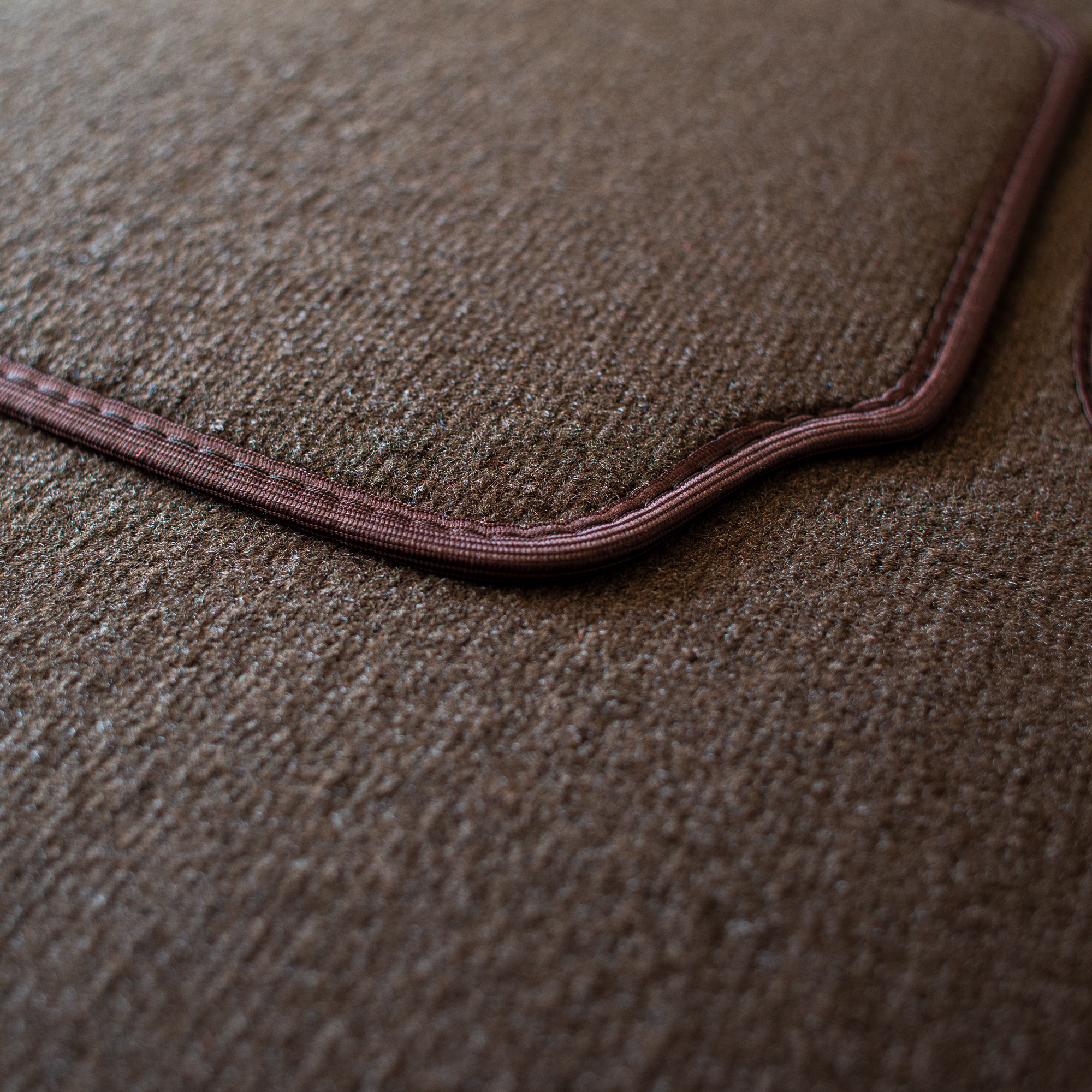 moquette marron voitures anciennes