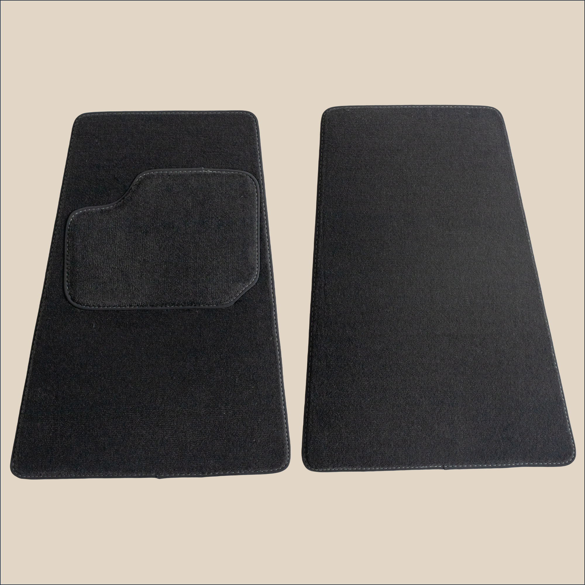 tapis avant surpiqure gris lotus caterham seven 7