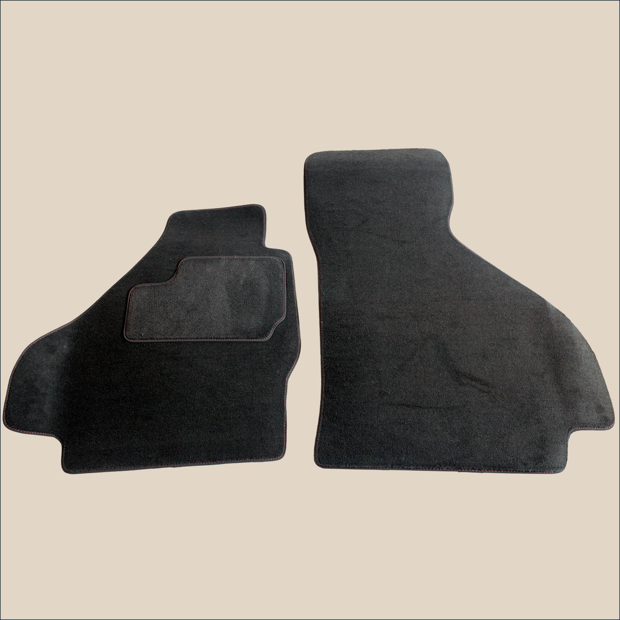 tapis avant surpiqure rouge ferrari 512 tr