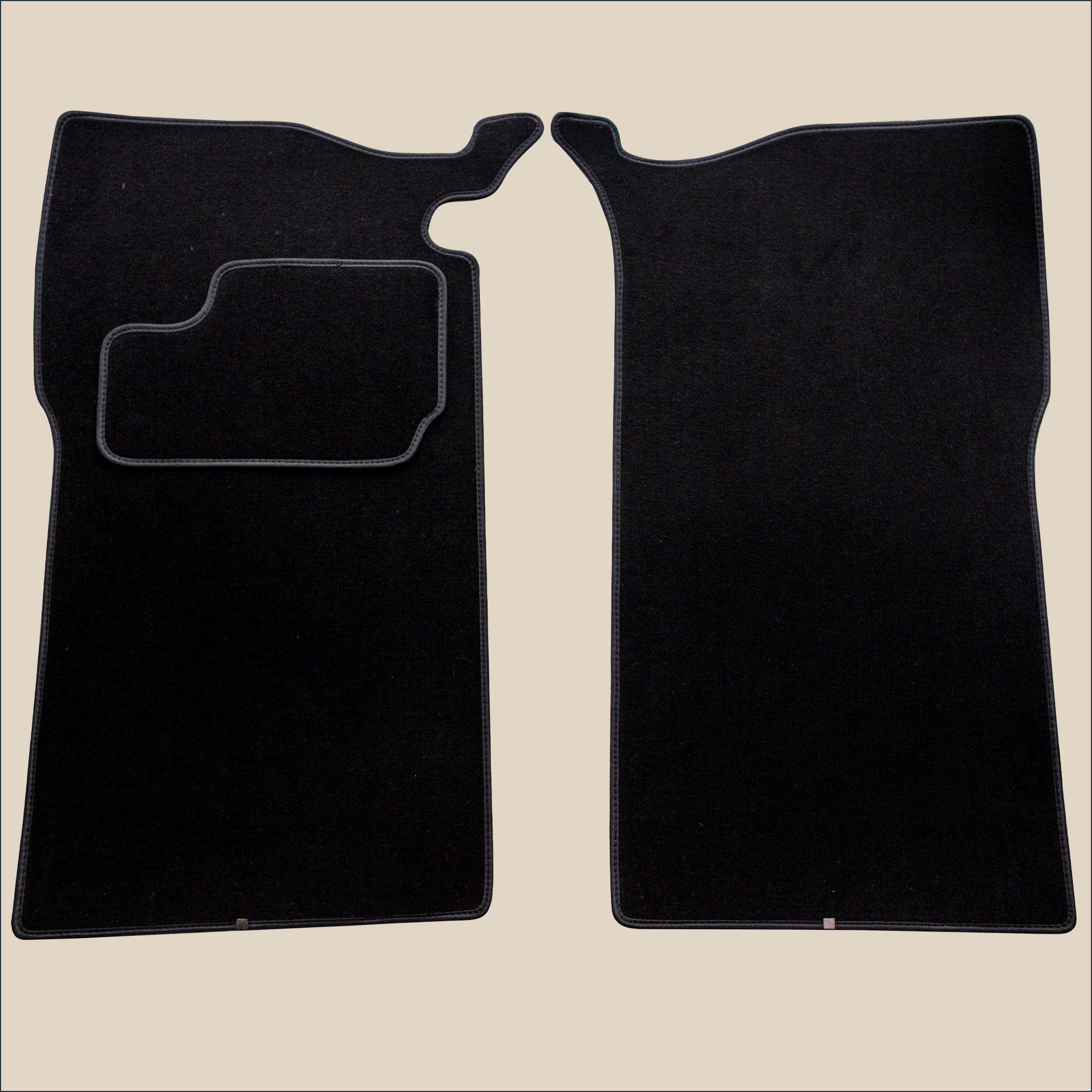 tapis avant noir peugeot 404 berline