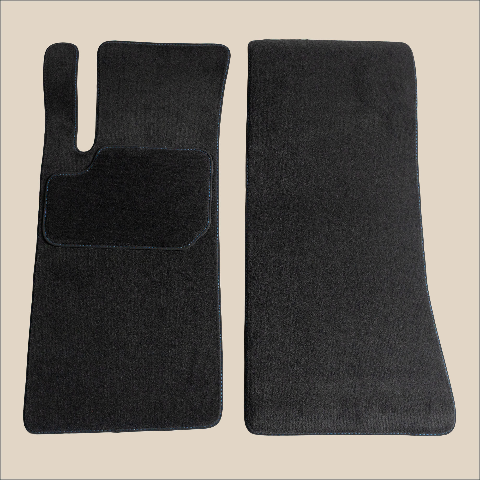 tapis-avant-surpiqure-bleu-ford-escort-cosworth tapis avant surpiqure bleu ford escort cosworth