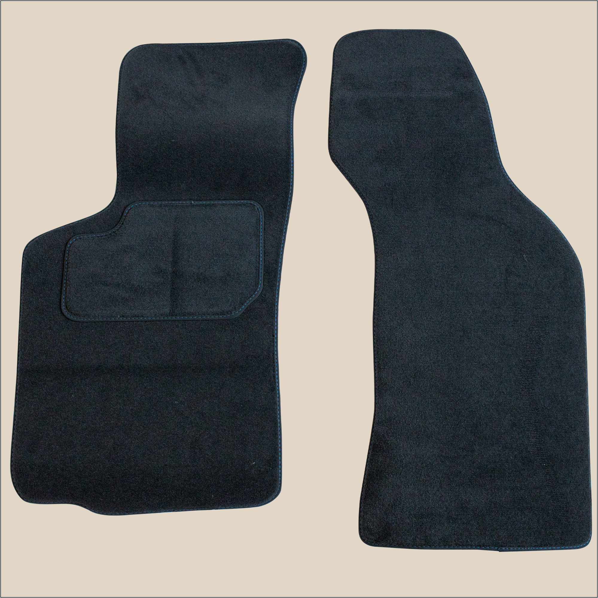 tapis avant lancia delta hf integrale surpiqure bleu