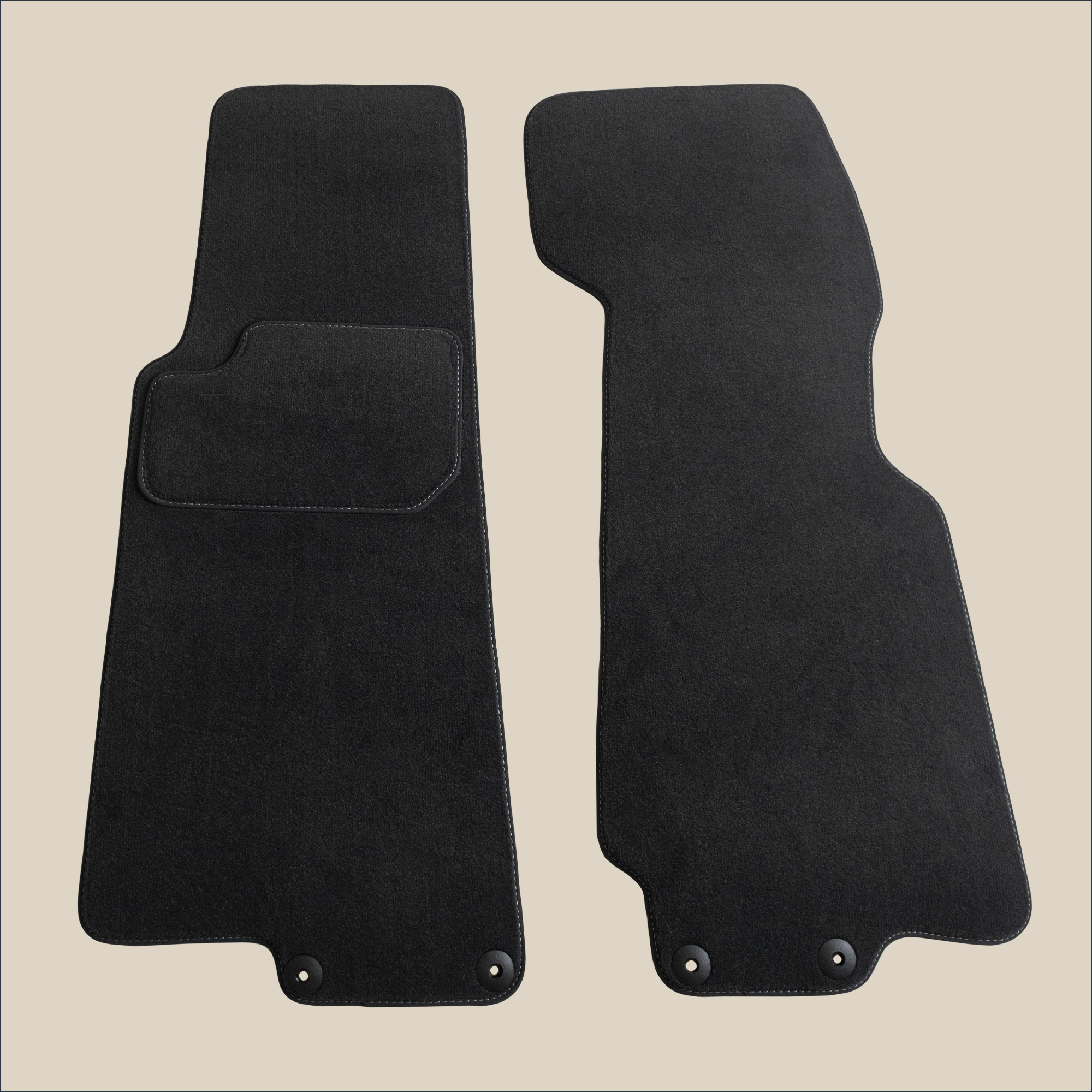 tapis avant surpiqure gris aston martin db7