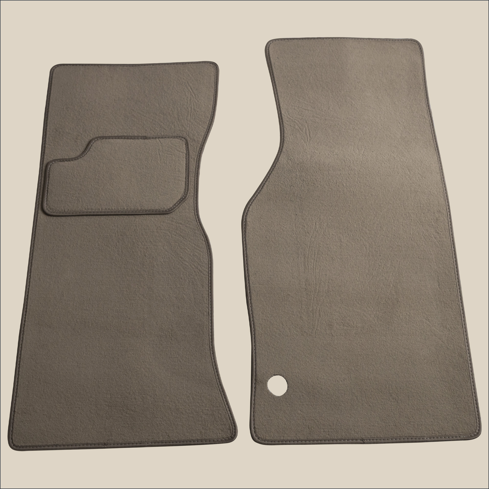 tapis avant triumph tr3