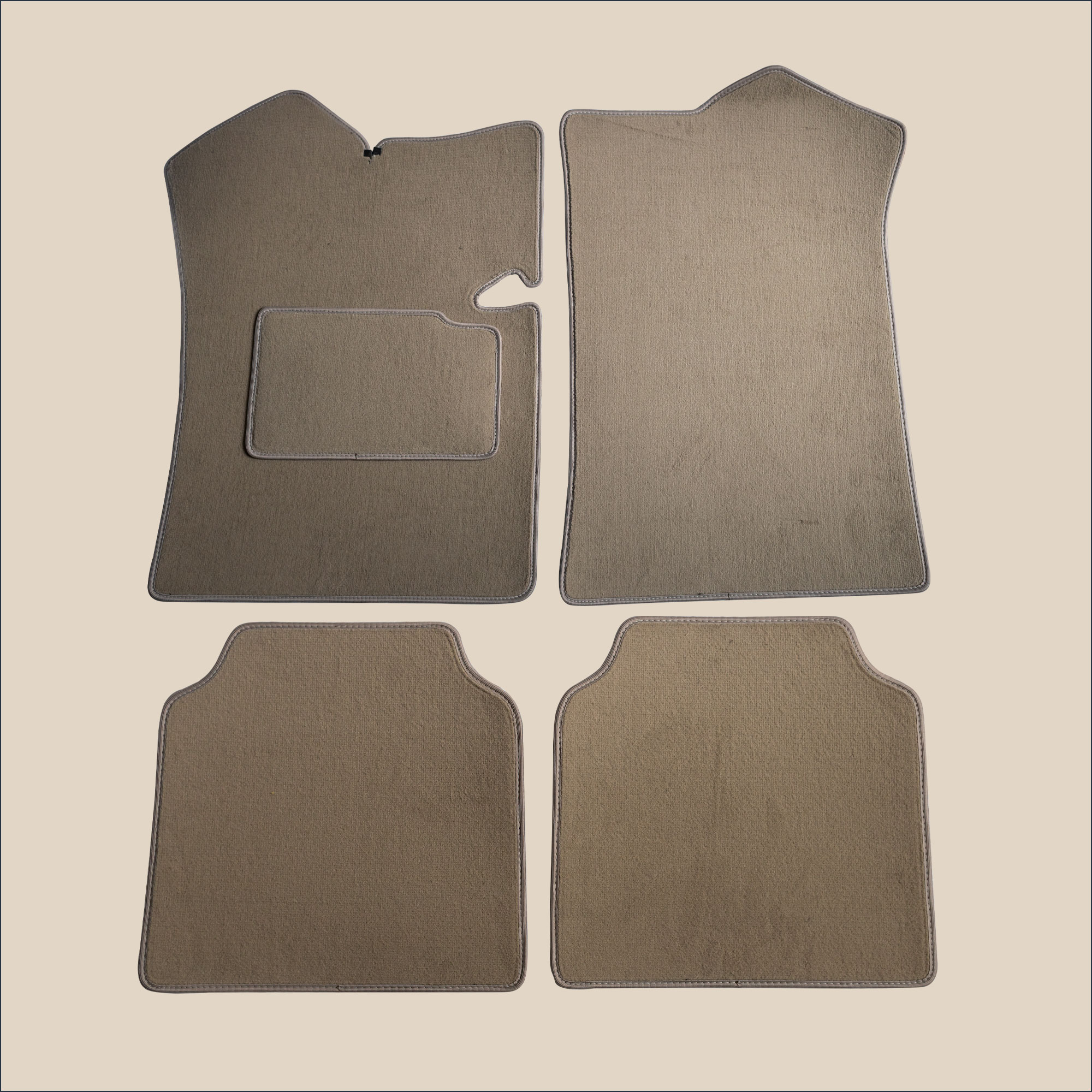 tapis renault 20 beige