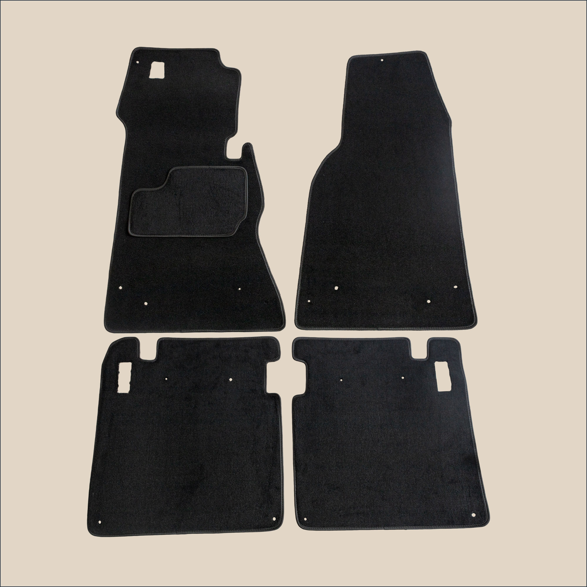 tapis noir jaguar type x serie 1