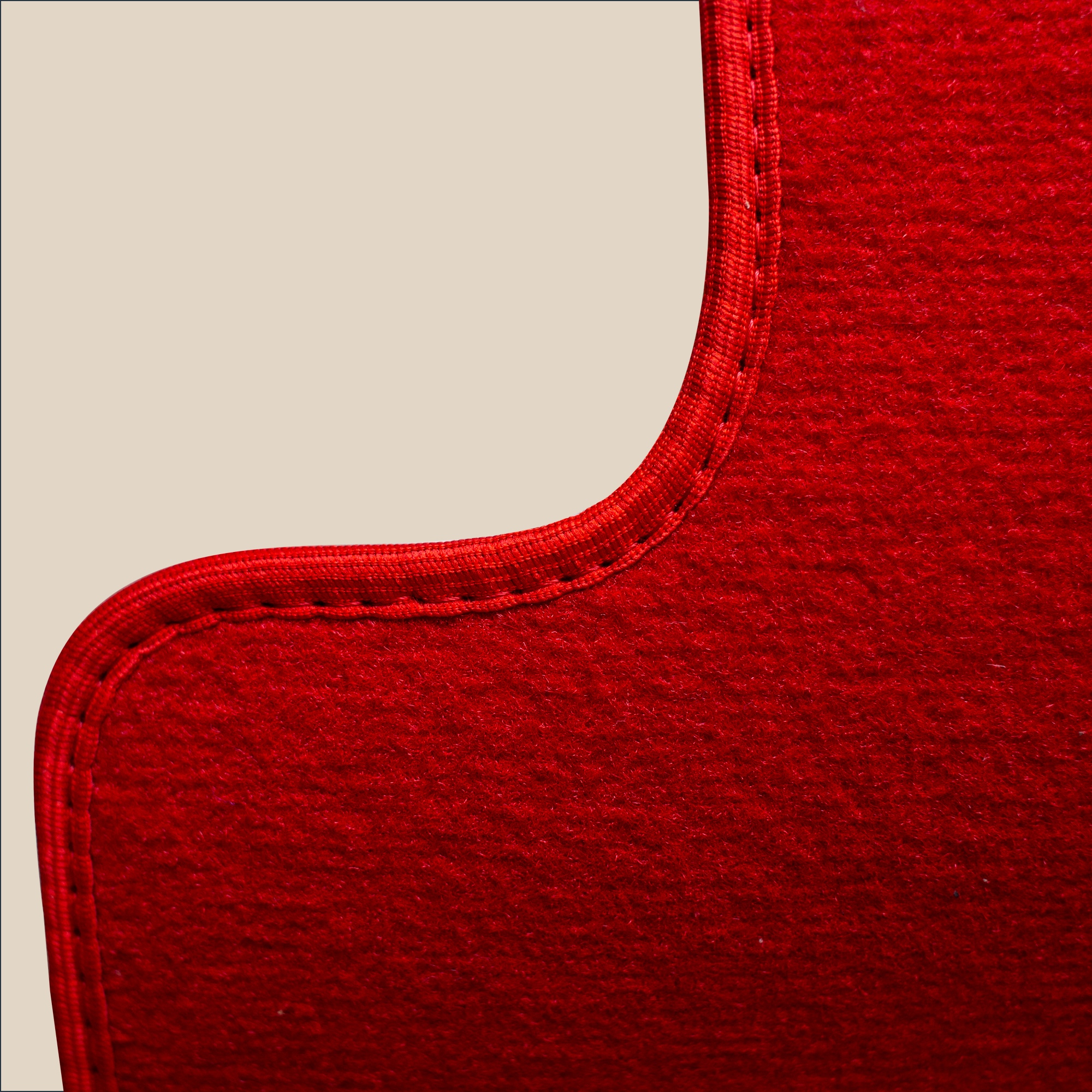moquette pour voitures anciennes rouge