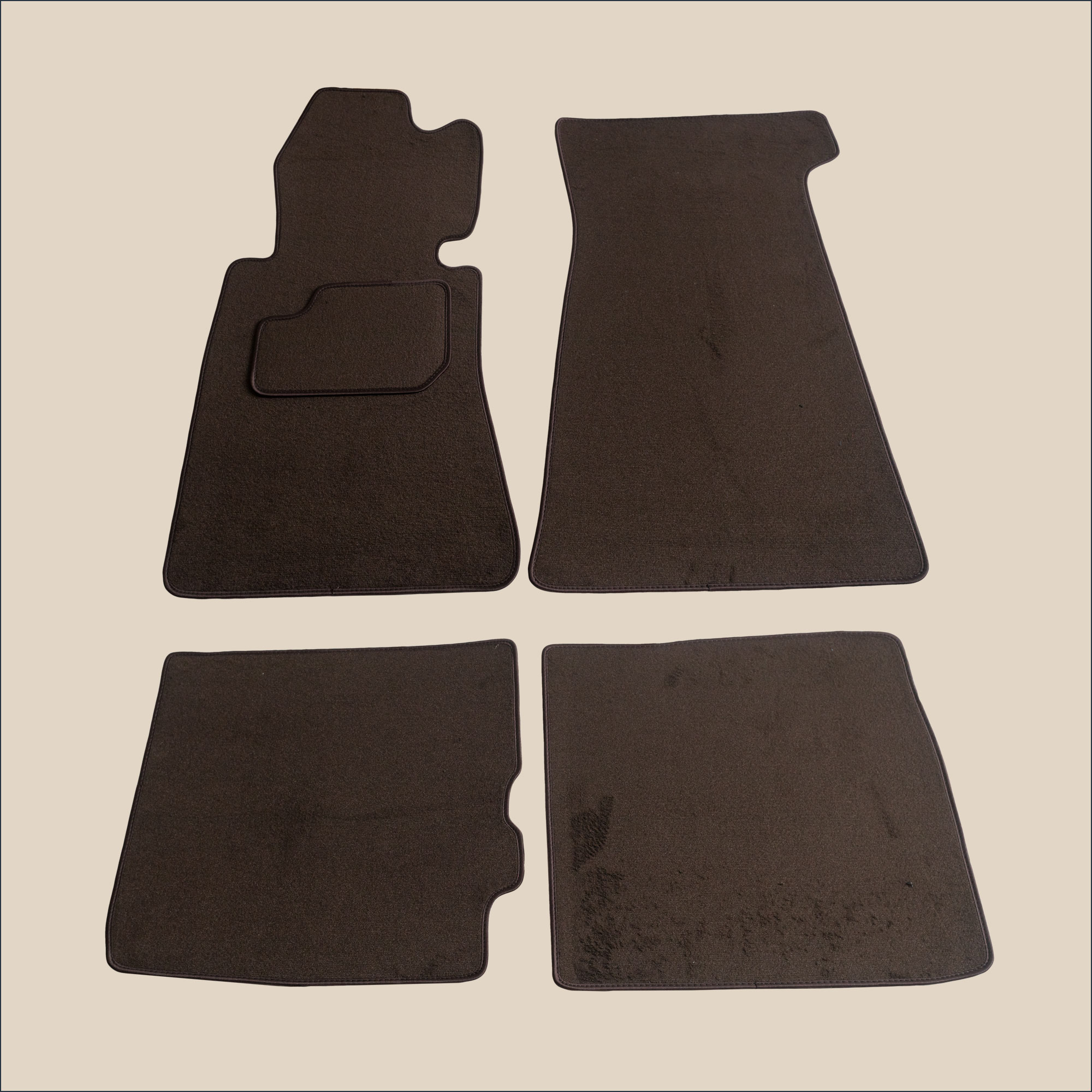 tapis marron mercedes 450 sl R107