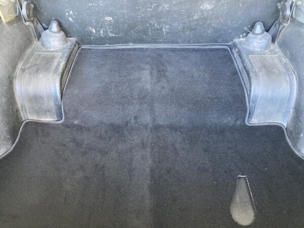 tapis de coffre peugeot 404 cabriolet