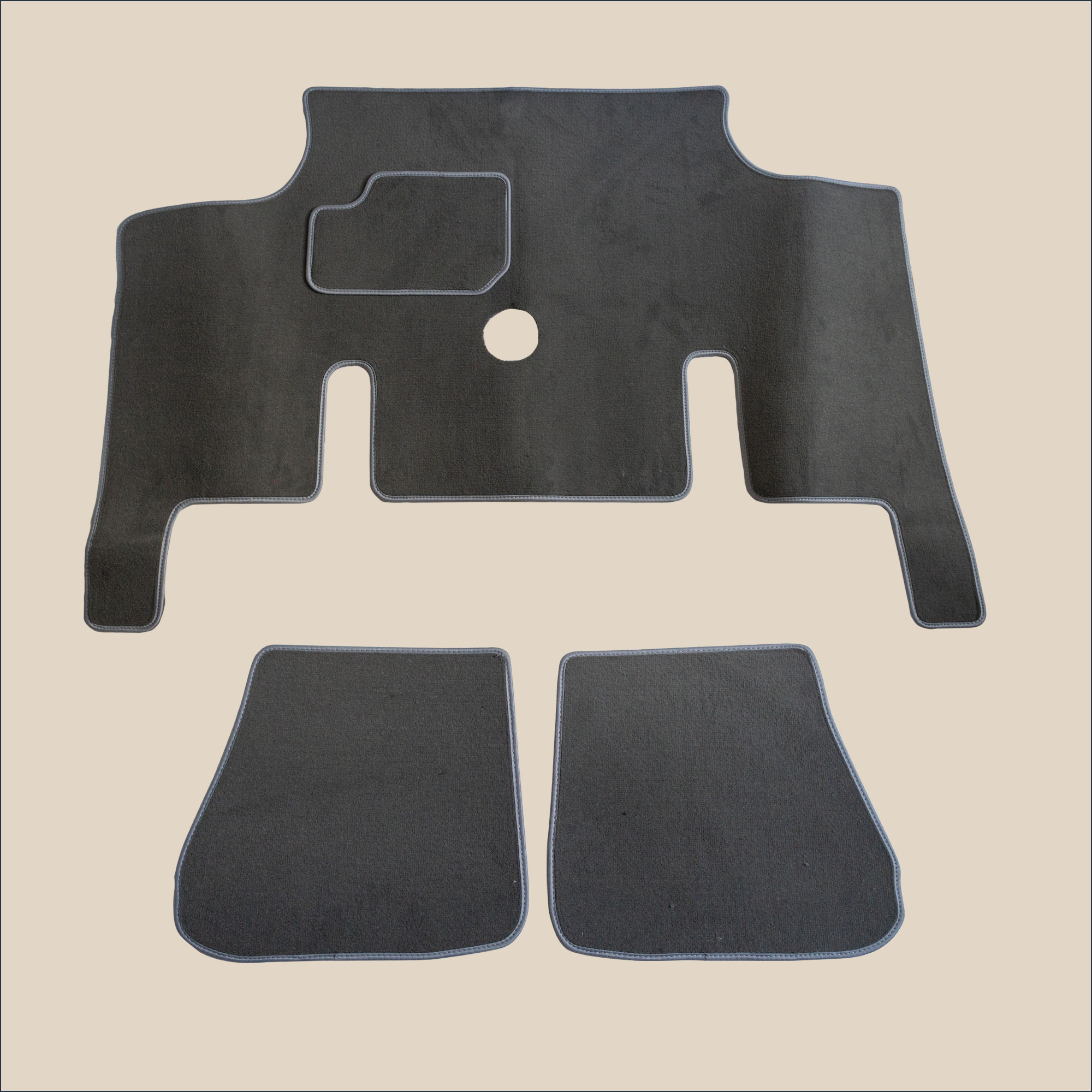 tapis gris renault dauphine sans decoupe