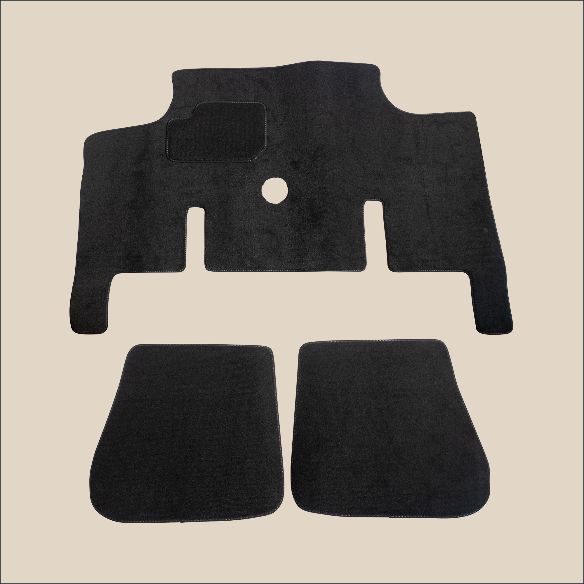 tapis renault dauphine sans trou