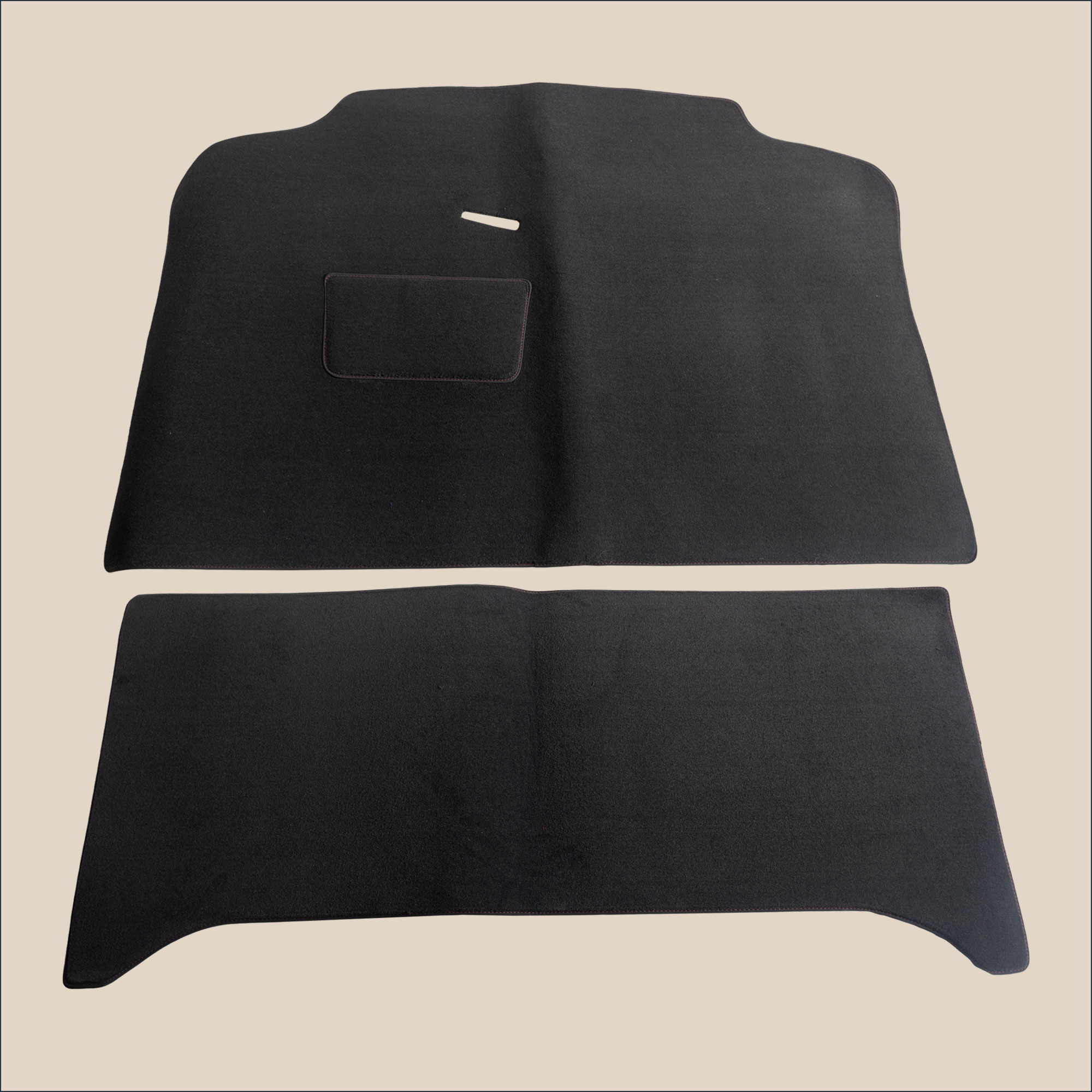 tapis surpiqure rouge panhard pl17