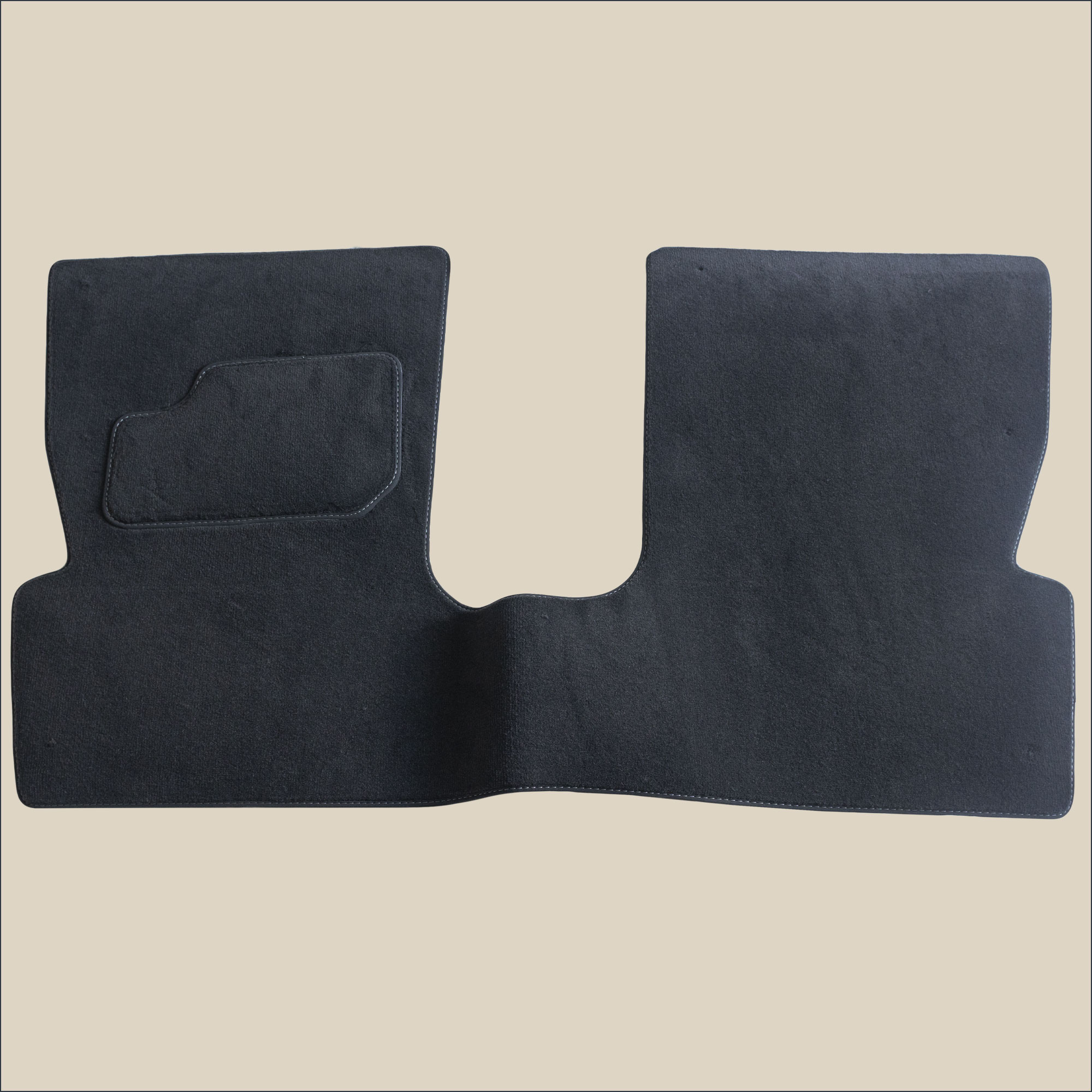 tapis avant surpiqure gris renault juvaquatre break