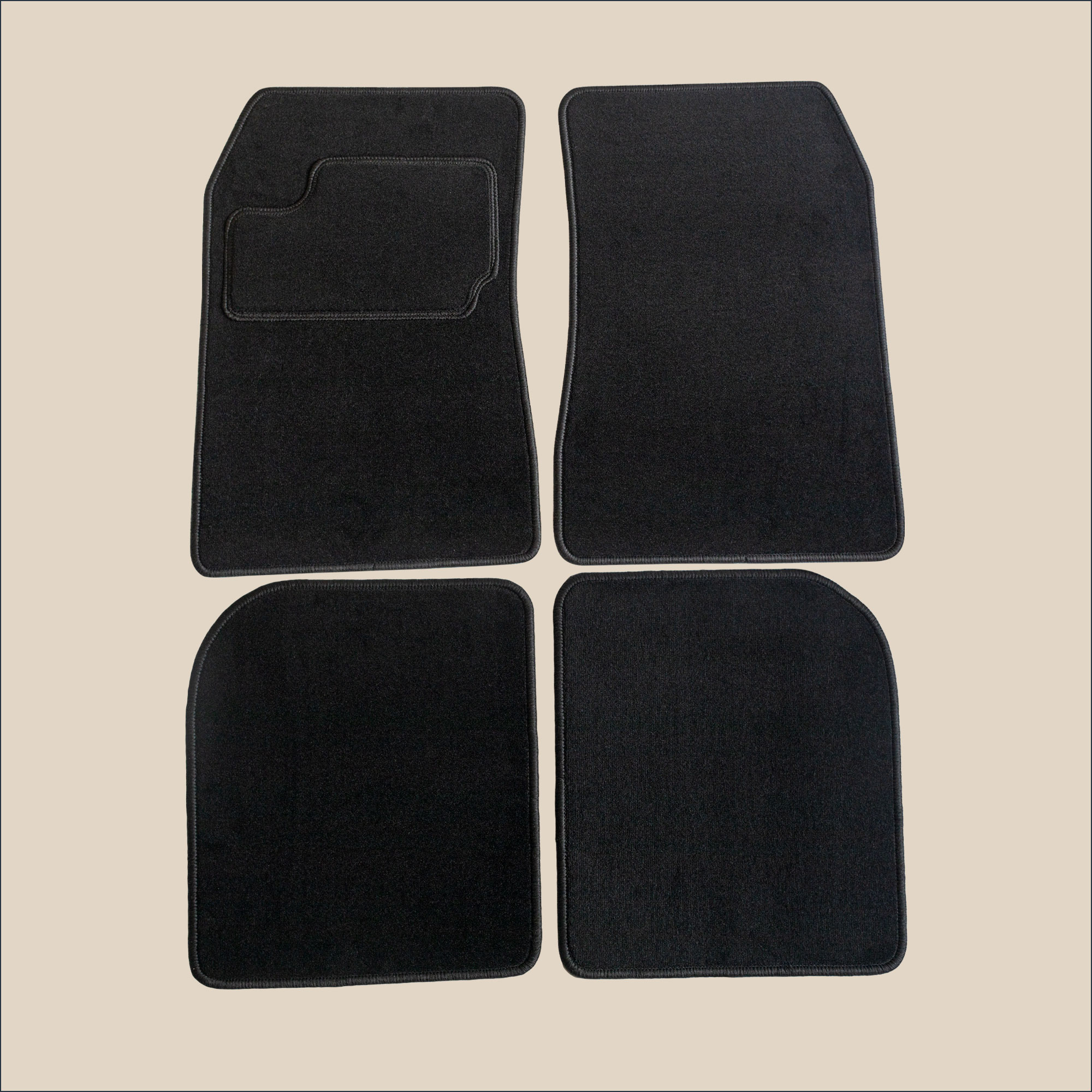 tapis noir volkswagen polo 1