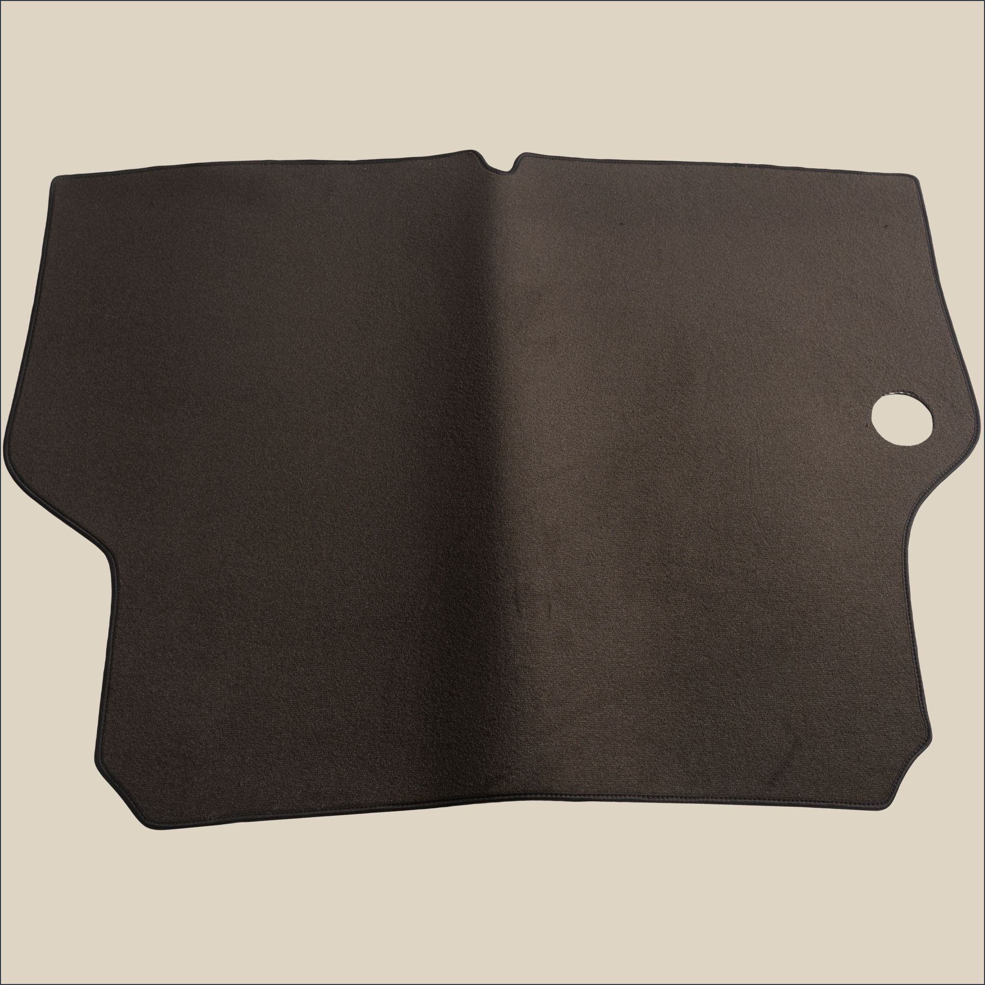 tapis de coffre marron peugeot 504 coupe