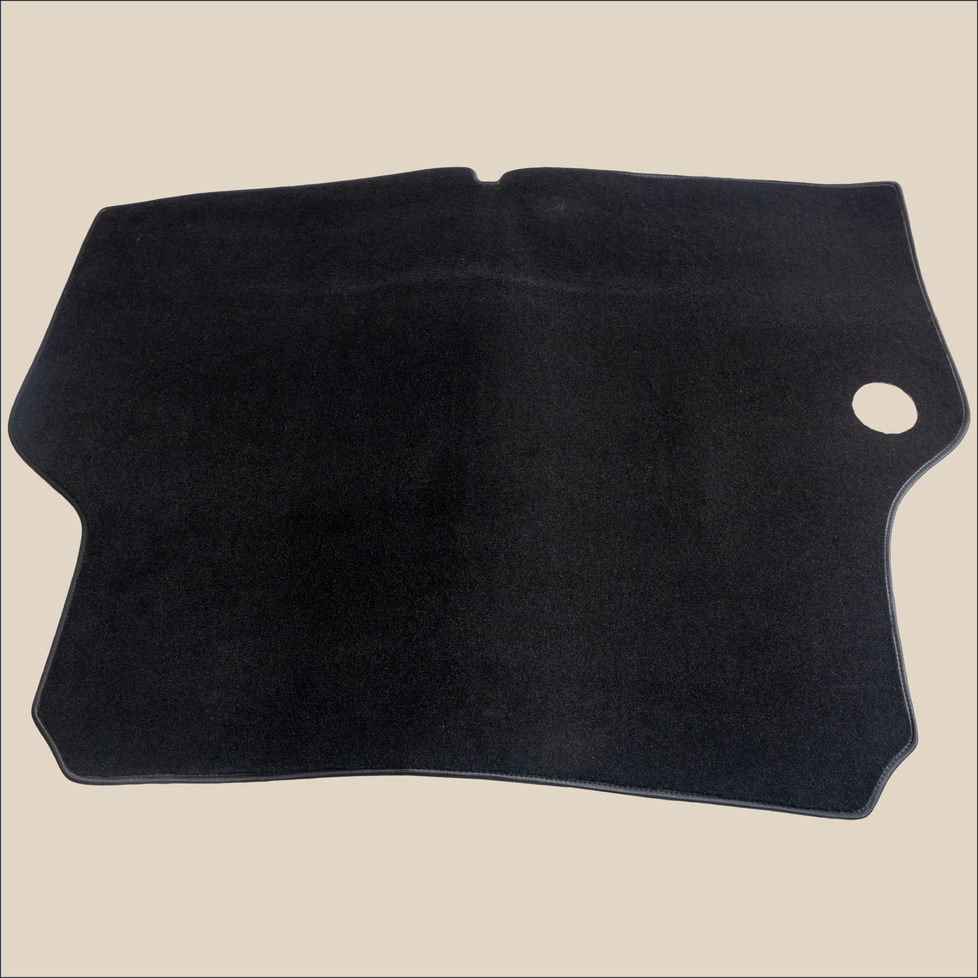 tapis de coffre noir peugeot 504 cabriolet
