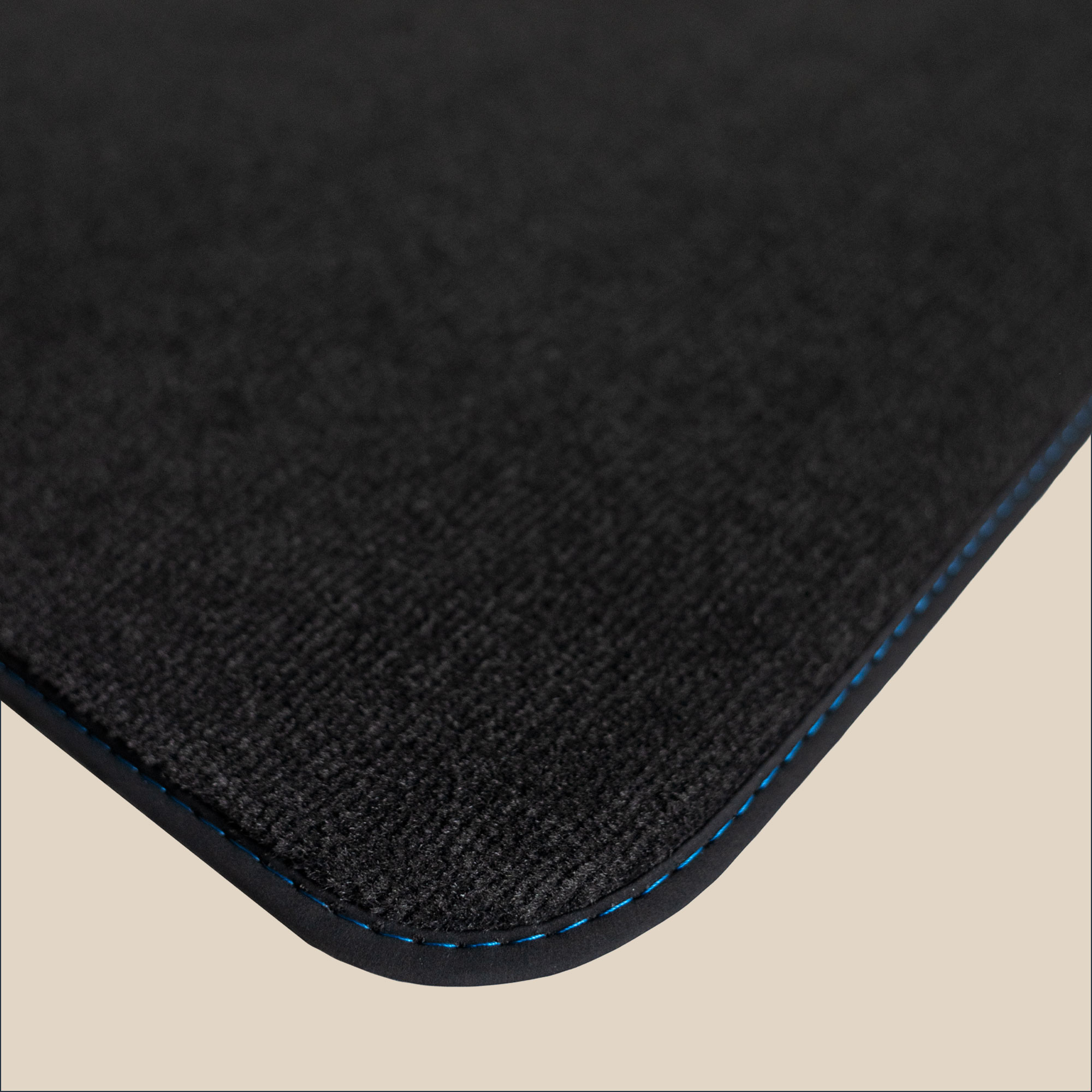 tapis surpiqure bleu voitures anciennes youngtimers