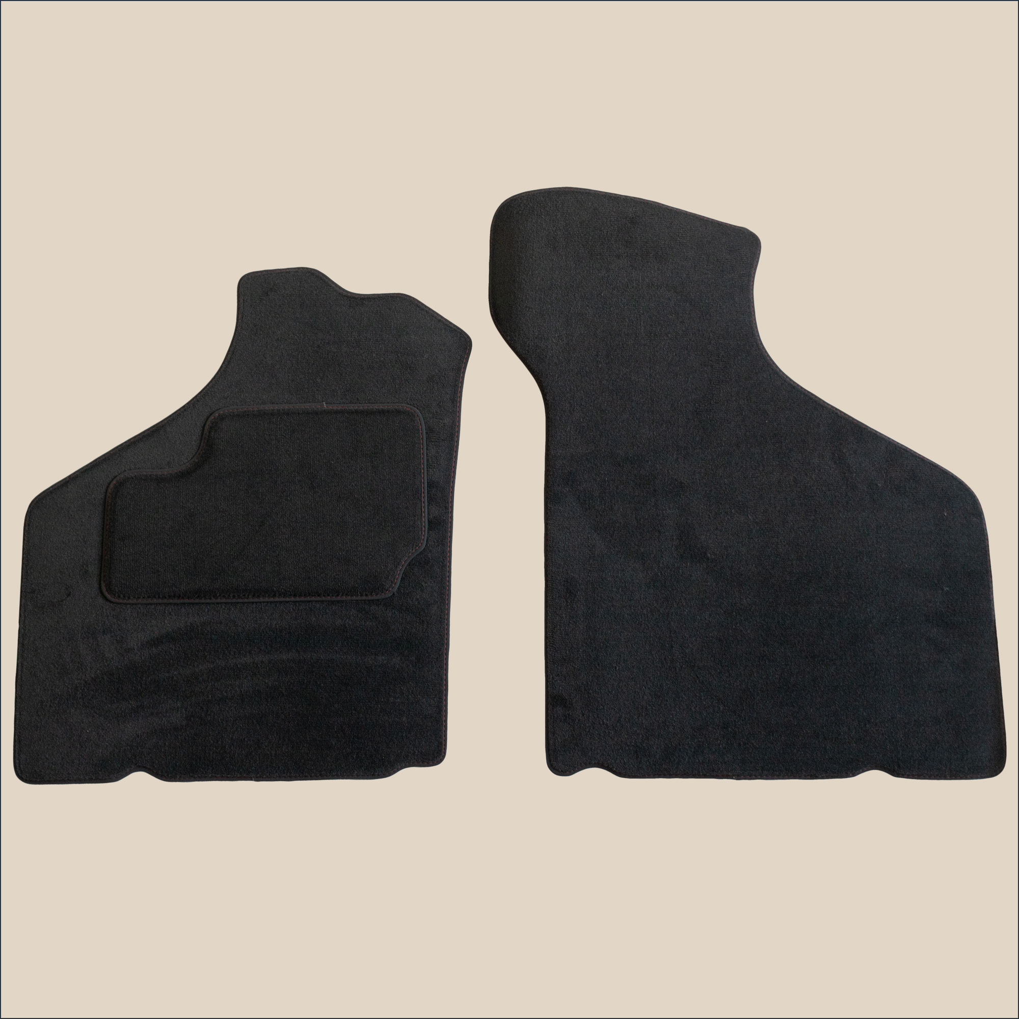 tapis surpiqure-rouge-avant austin mini 1000