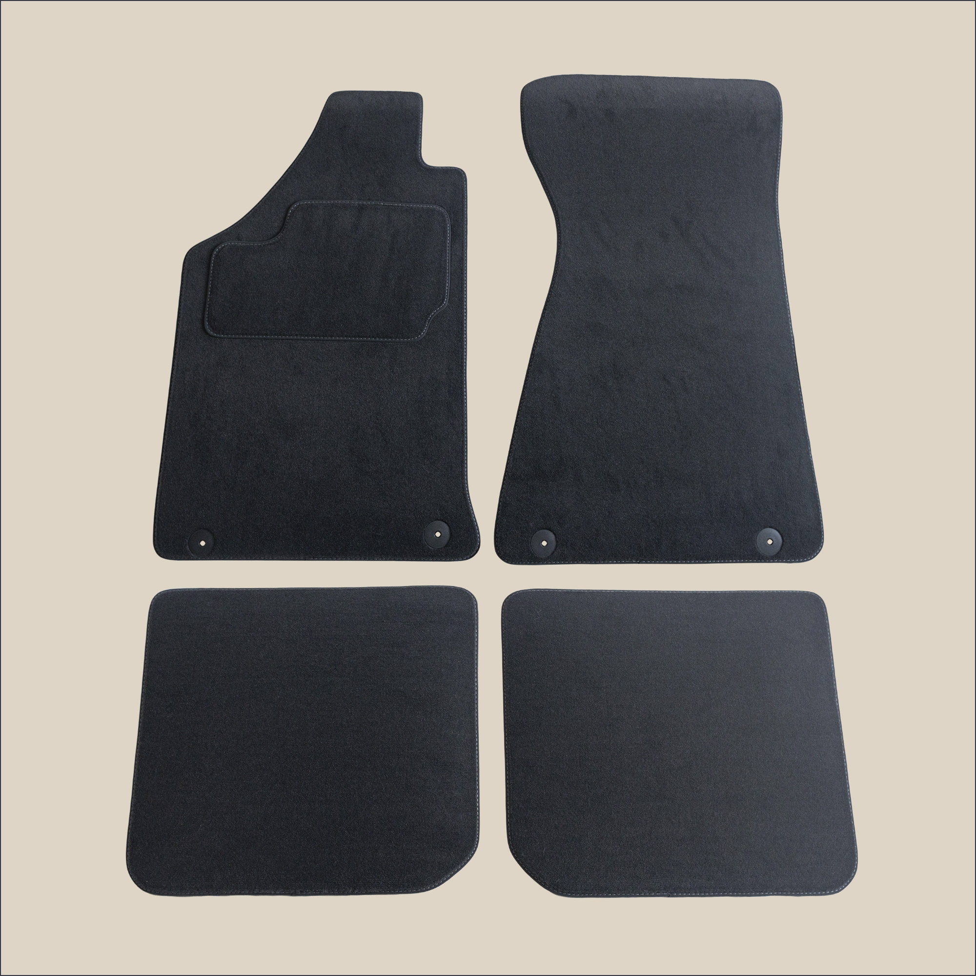 tapis surpiqure gris audi coupe b2