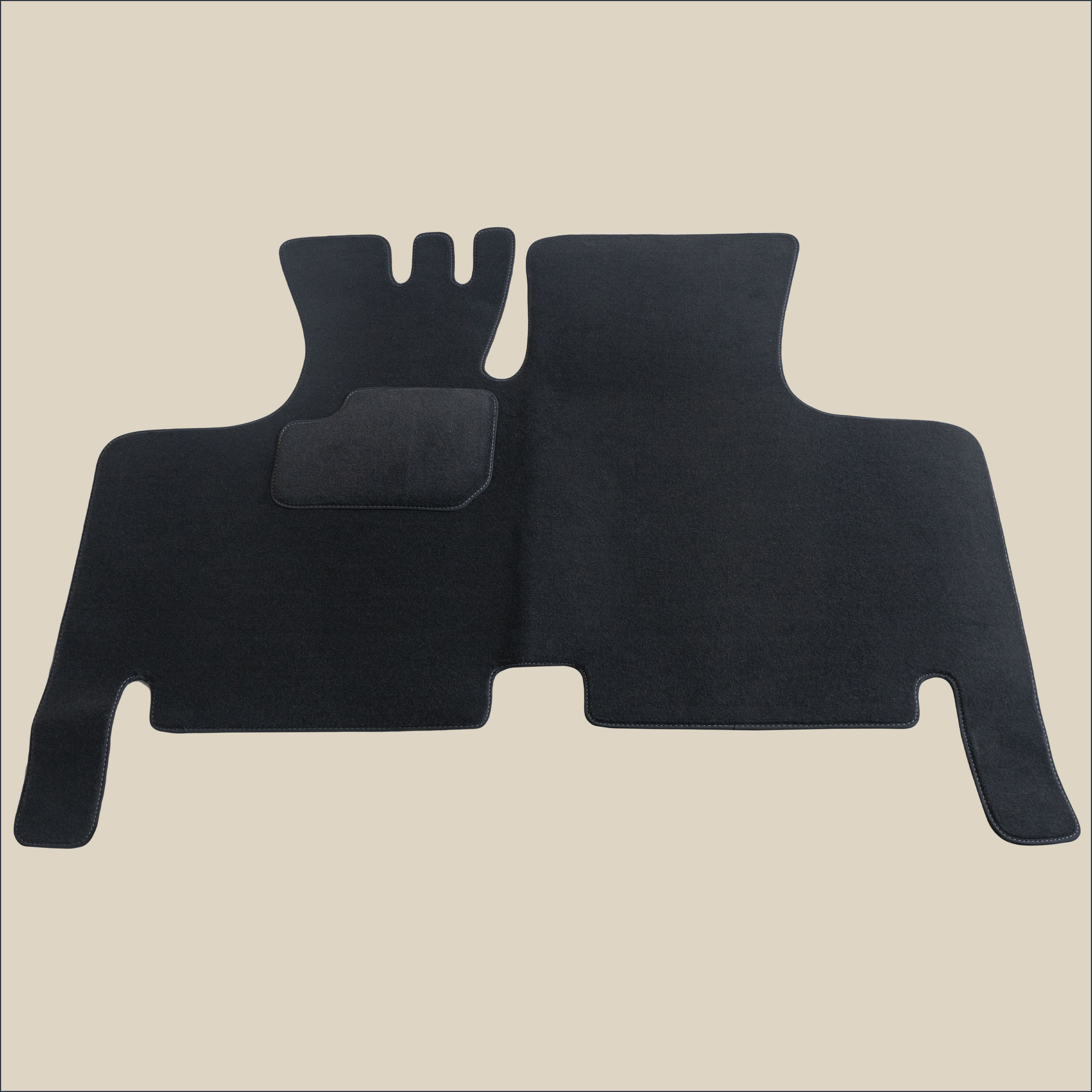 tapis avant surpiqure gris renault 8 ts